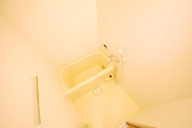 バス・シャワールーム　追い炊き付き♪