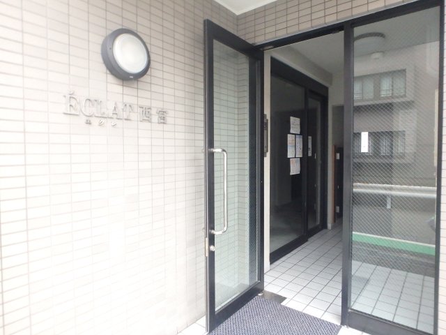 セキュリティ　落ち着いたエントランスです