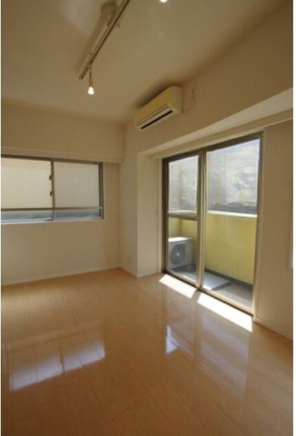 居室・リビング　別号室参考写真