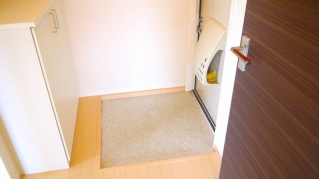 玄関　明るい玄関です