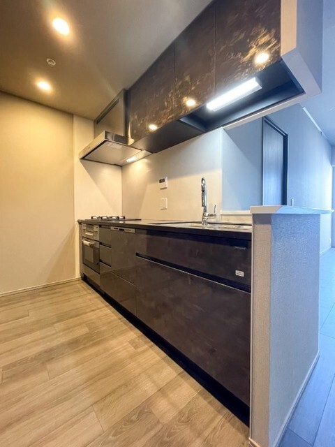 キッチン　※写真は同タイプ住戸です。