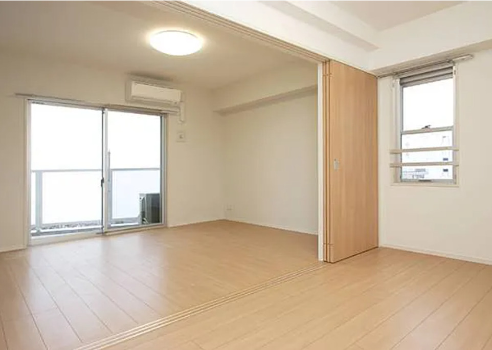 居室・リビング　こちらのリビングで趣味の時間をお楽しみください