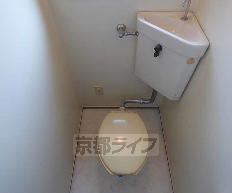 トイレ　清潔感あるトイレ