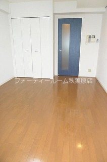 居室・リビング　別号室参考写真