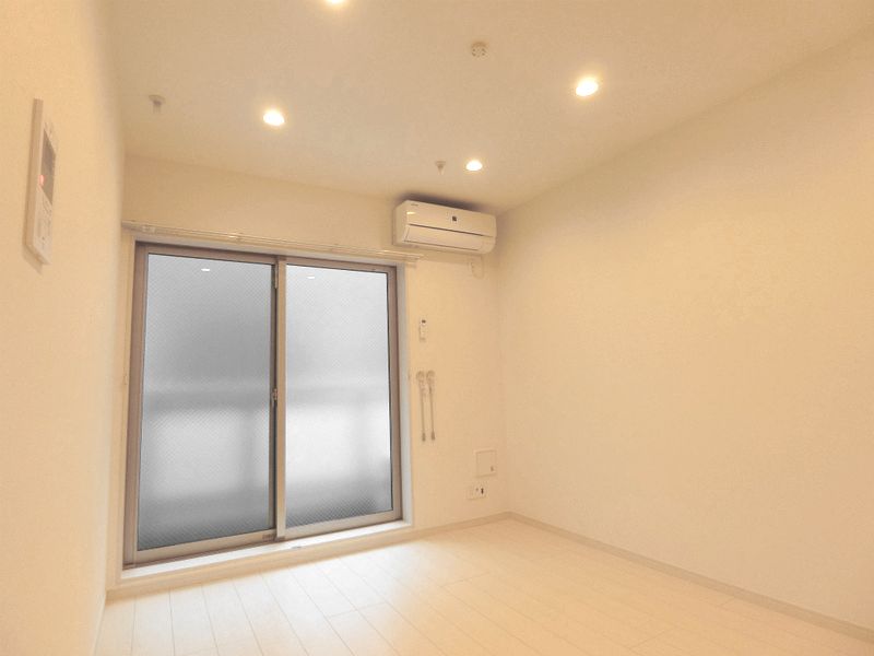 居室・リビング　約6帖の使いやすい洋室です