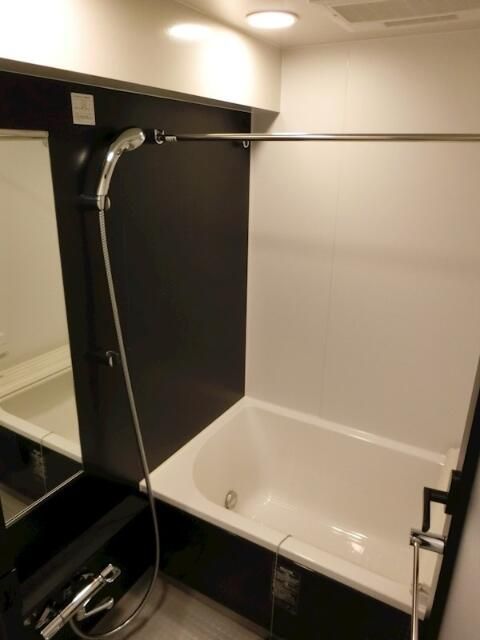 バス・シャワールーム　きれいなお風呂です