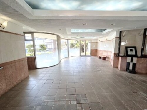 ロビー　ロビー