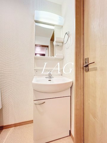 洗面設備　独立洗面台です。