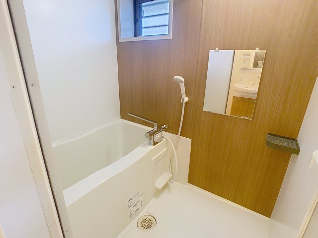 バス・シャワールーム　掲載写真は同型モデルを掲載しており実際のお部屋と仕様等が異な