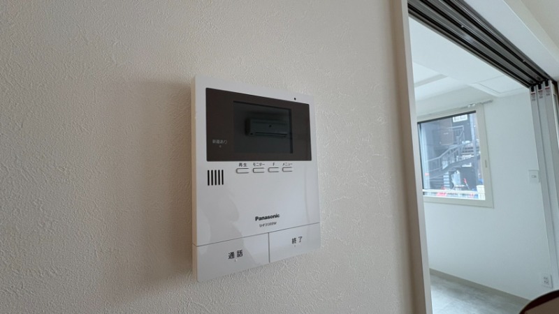 セキュリティ　モニター付きインターホン♪