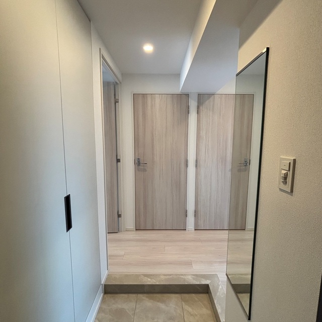 玄関　※写真は同タイプ住戸です。