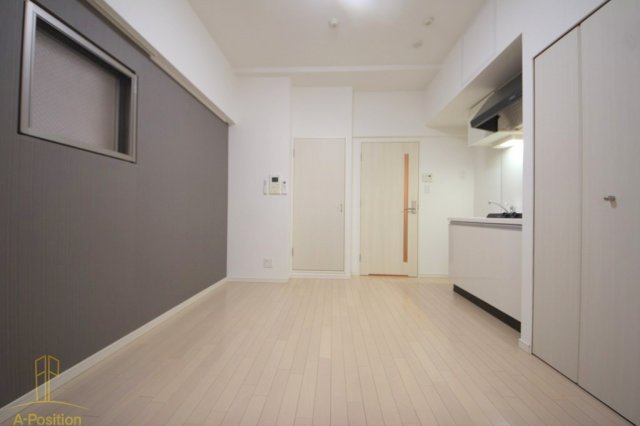 居室・リビング　レジディア谷町