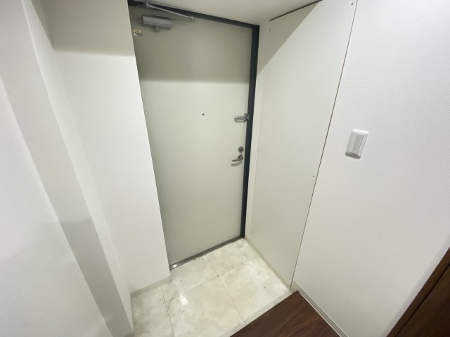 玄関　収納もある玄関です