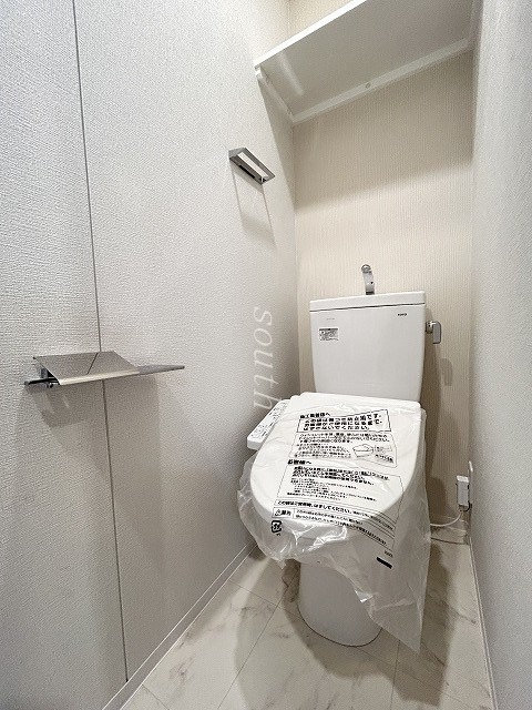 トイレ　ウォシュレット付きのトイレ