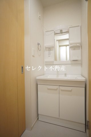 洗面設備　広い洗面スペース