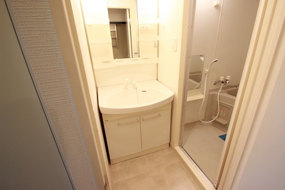 洗面設備　※別部屋の写真です