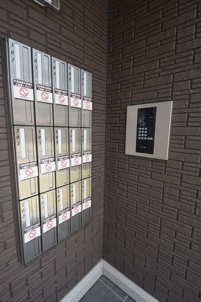 エントランス　オートロック完備のエントランス