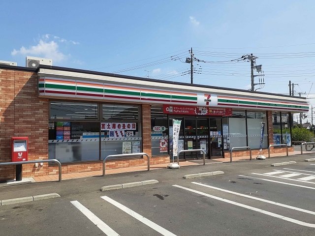 その他　セブンイレブン竜ヶ崎六斗蒔店まで450m