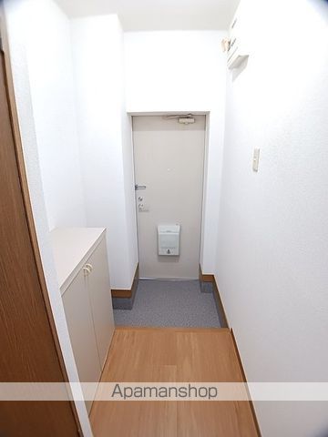 メゾンネイティブピーチの玄関写真