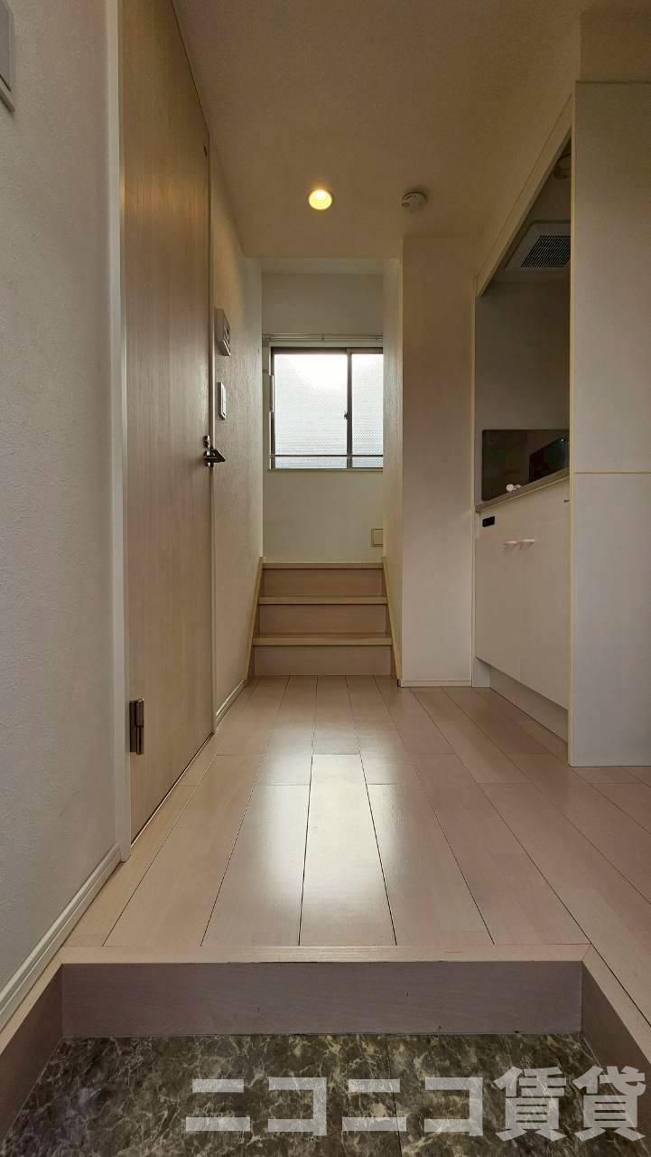 玄関　別号室イメージの為、現状を優先致します。