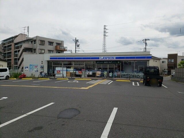 コンビニ　ローソン（コンビニ）まで646m