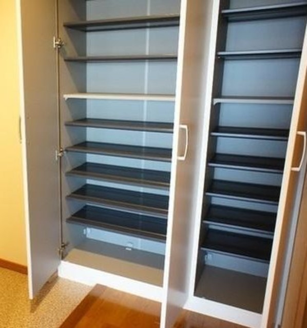 収納　シューズボックス完備