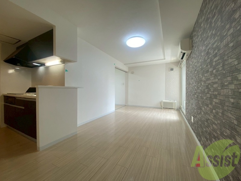 居室・リビング　広くてキレイなお部屋が広がっていて、充実した生活が送れそう。