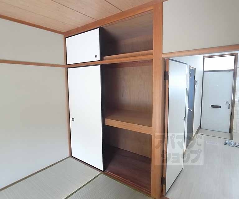 洗面設備　収納