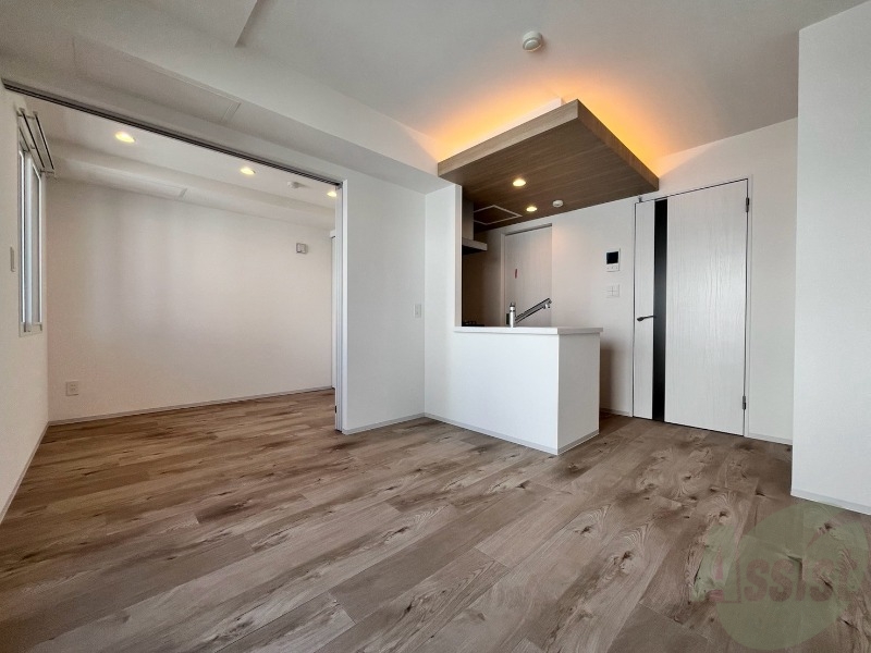 居室・リビング　広くてキレイなお部屋が広がっていて、充実した生活が送れそう。