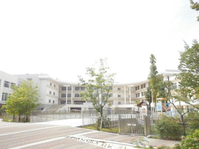 小学校　守山市立守山小学校（小学校）まで600m