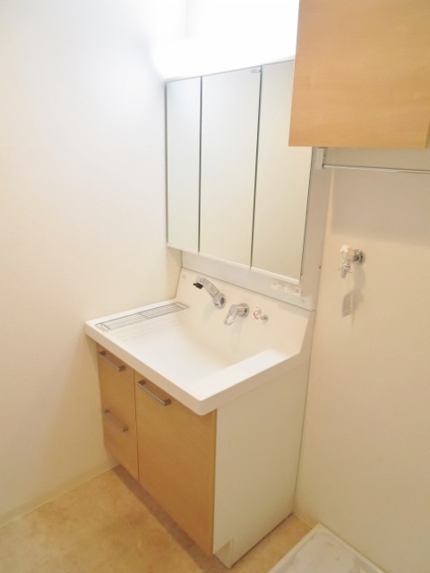 洗面設備　同施工会社参考写真です