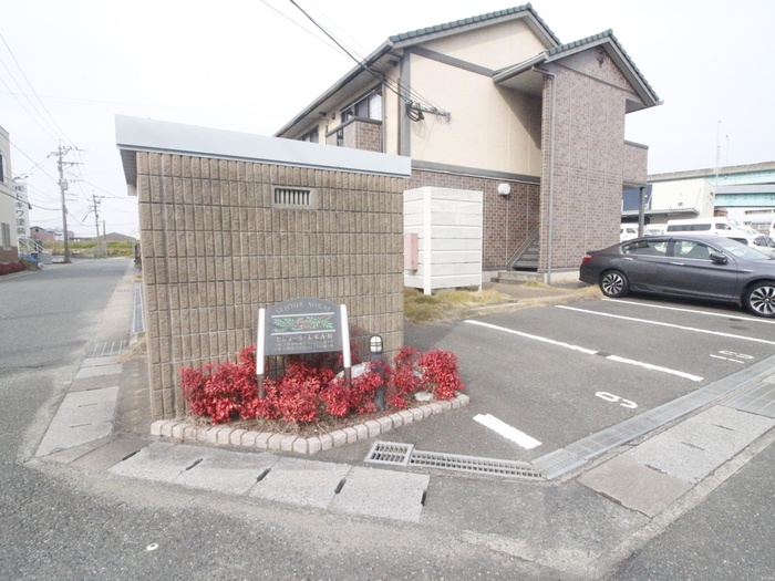 エントランス　現状が異なる場合は現状優先となります