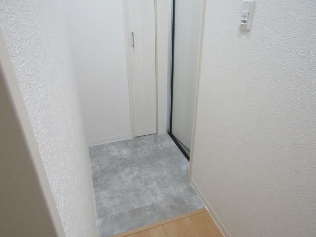 クレアール西今川の玄関写真