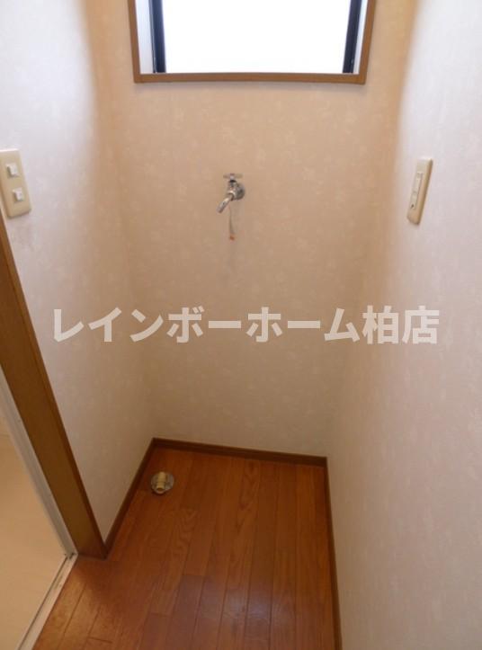 その他設備　室内洗濯機置き場です