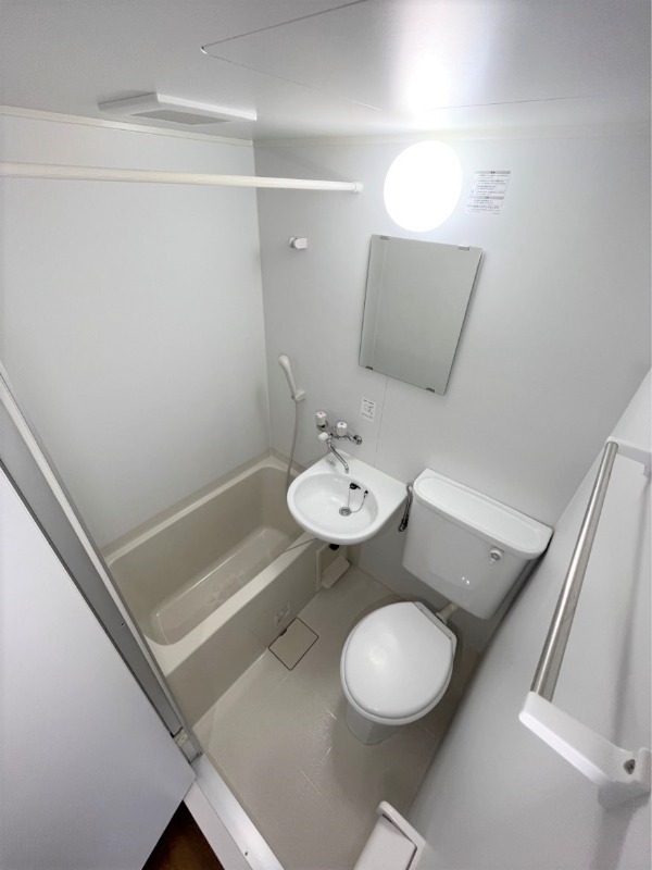 バス・シャワールーム　別部屋参考写真