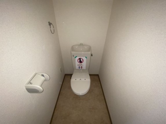 トイレ　落ち着いた色調のトイレです♪