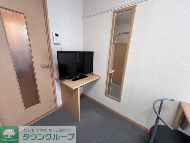 居室・リビング　玄関
