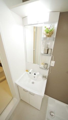 洗面設備　別部屋参照写真