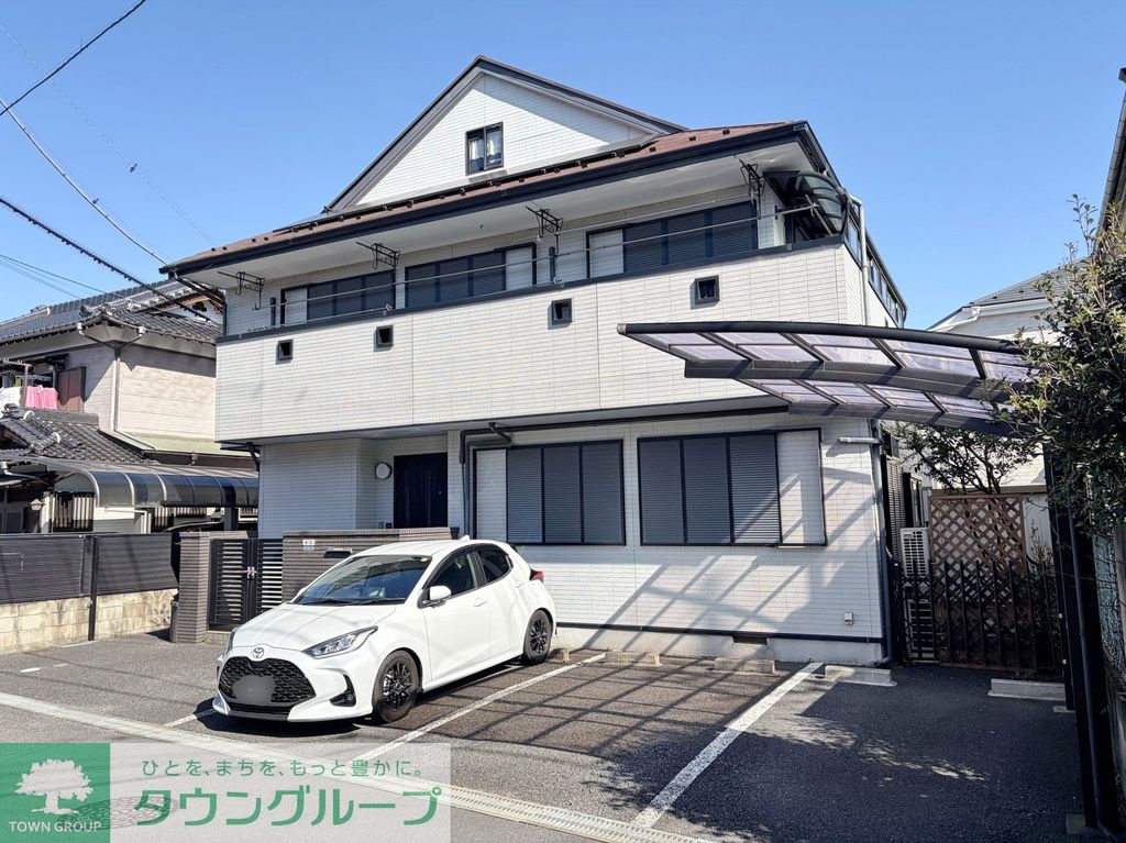 建物外観　駐車場