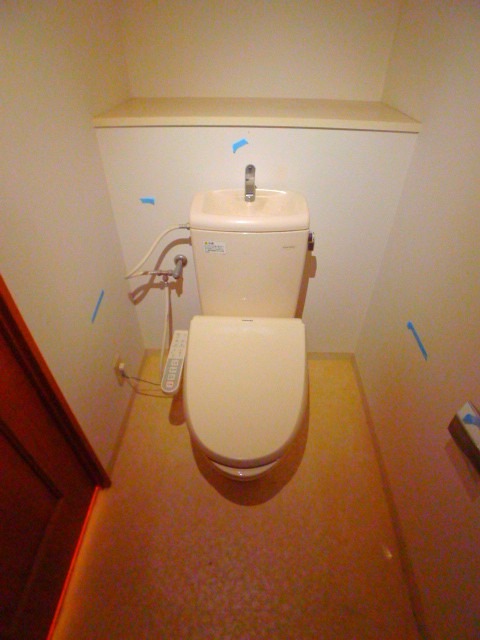 名鉄瀬戸線 尼ケ坂駅 徒歩7分 12階建 築24年のトイレ写真