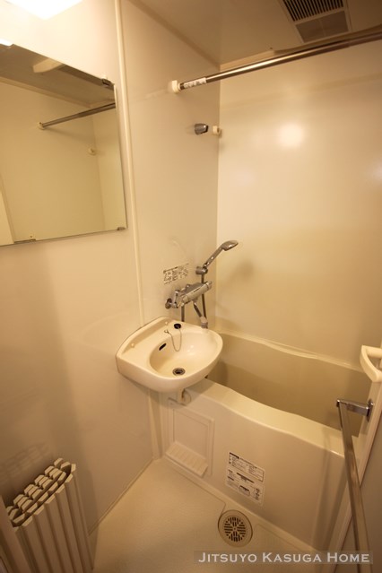 バス・シャワールーム　※別部屋同間取りの写真使用