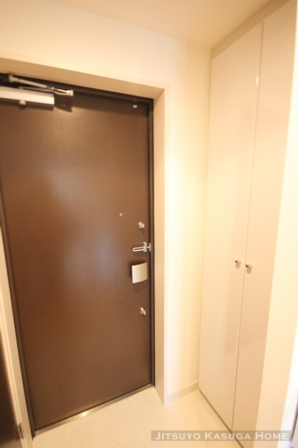 玄関　※別部屋同間取りの写真使用