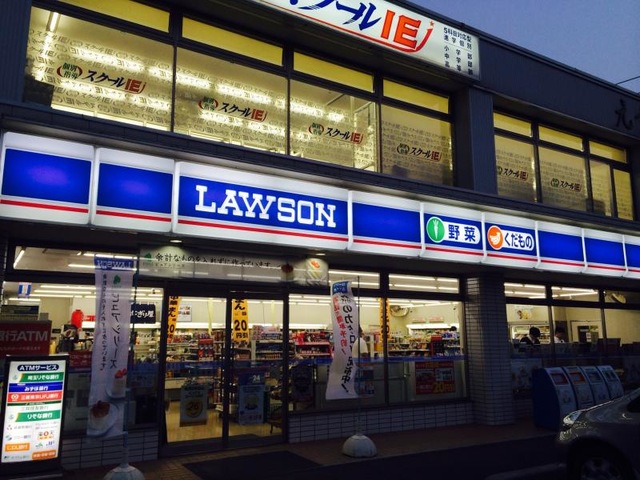 コンビニ　ローソン松伏町松伏店（コンビニ）まで694m