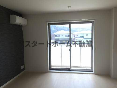 その他部屋・スペース　落ち着いて過ごせるお部屋なので、寝室にいかがでしょうか