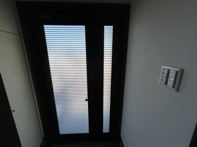 高丸4丁目戸建住宅の玄関写真