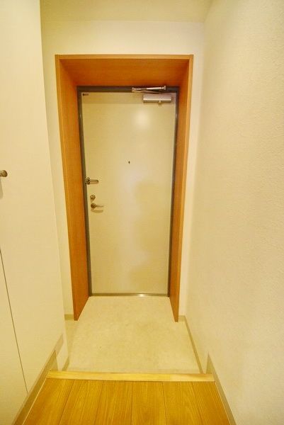 S-FORT船橋海神Eastの玄関写真