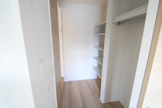 収納　※別部屋の写真です