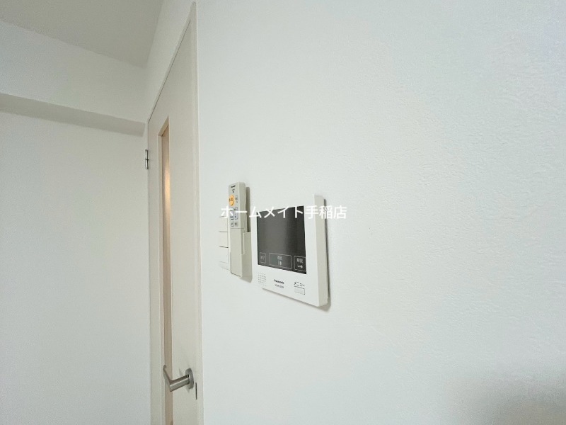 セキュリティ　モニター付きインターホンで安心です♪