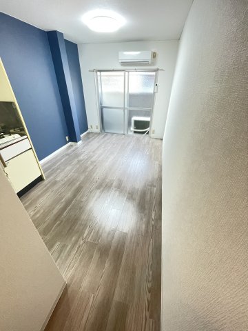 阪急千里線 下新庄駅 徒歩8分 3階建 築38年の内装写真