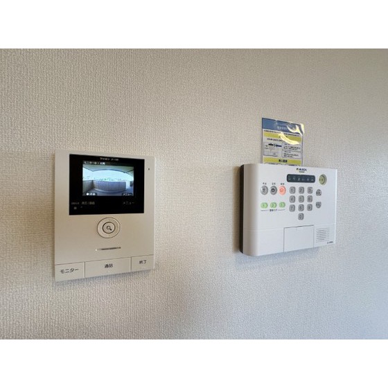 セキュリティ　ＡＬＳＯＫホームセキュリティ搭載。ＴＶインターホン付き。